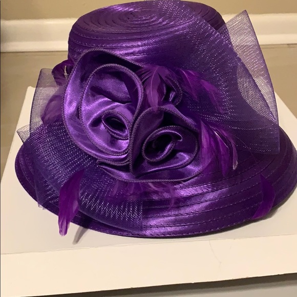 Never worn: Derby style hat. - Picture 1 of 1